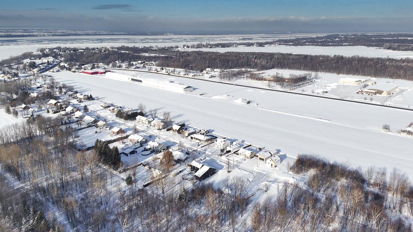 Nearby - 300 Rue Masson, Saint-Pierre-Les-Becquets, QC - Outdoor With View