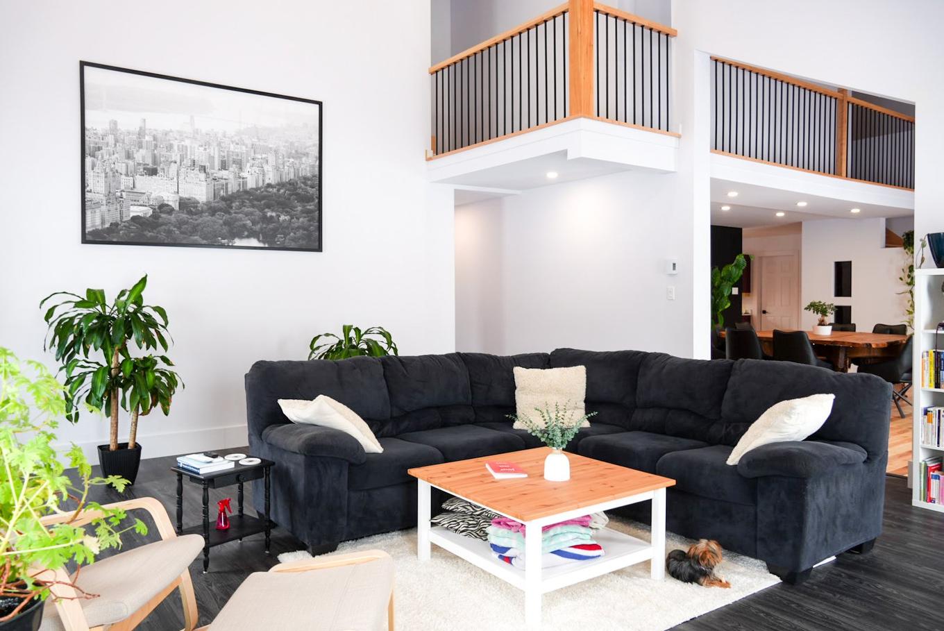 Living room - 300 Rue Masson, Saint-Pierre-Les-Becquets, QC - Indoor Photo Showing Living Room