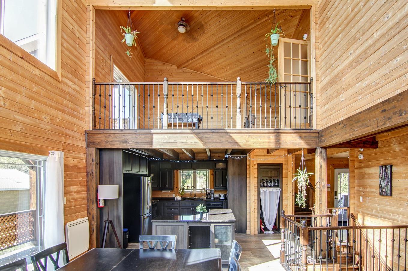 Mezzanine - 6901 Boul. Martel, Saint-Honoré, QC - Indoor