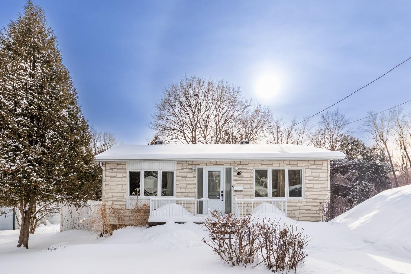 Façade - 88 Rue Carlyle O., Châteauguay, QC - Outdoor