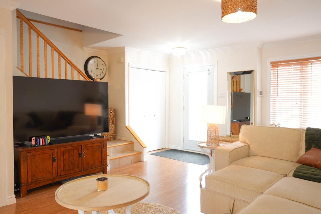 Living room - 923 Rue De L'Épervier, Trois-Rivières, QC - Indoor Photo Showing Living Room