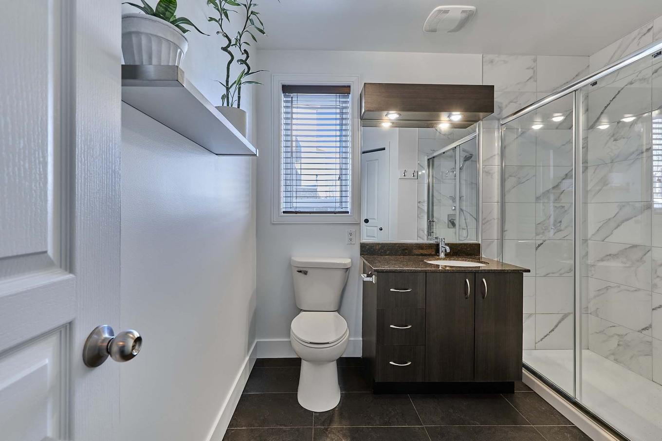 Salle de bains - 1-340 Rue Cherrier, Saint-Jérôme, QC - Indoor Photo Showing Bathroom