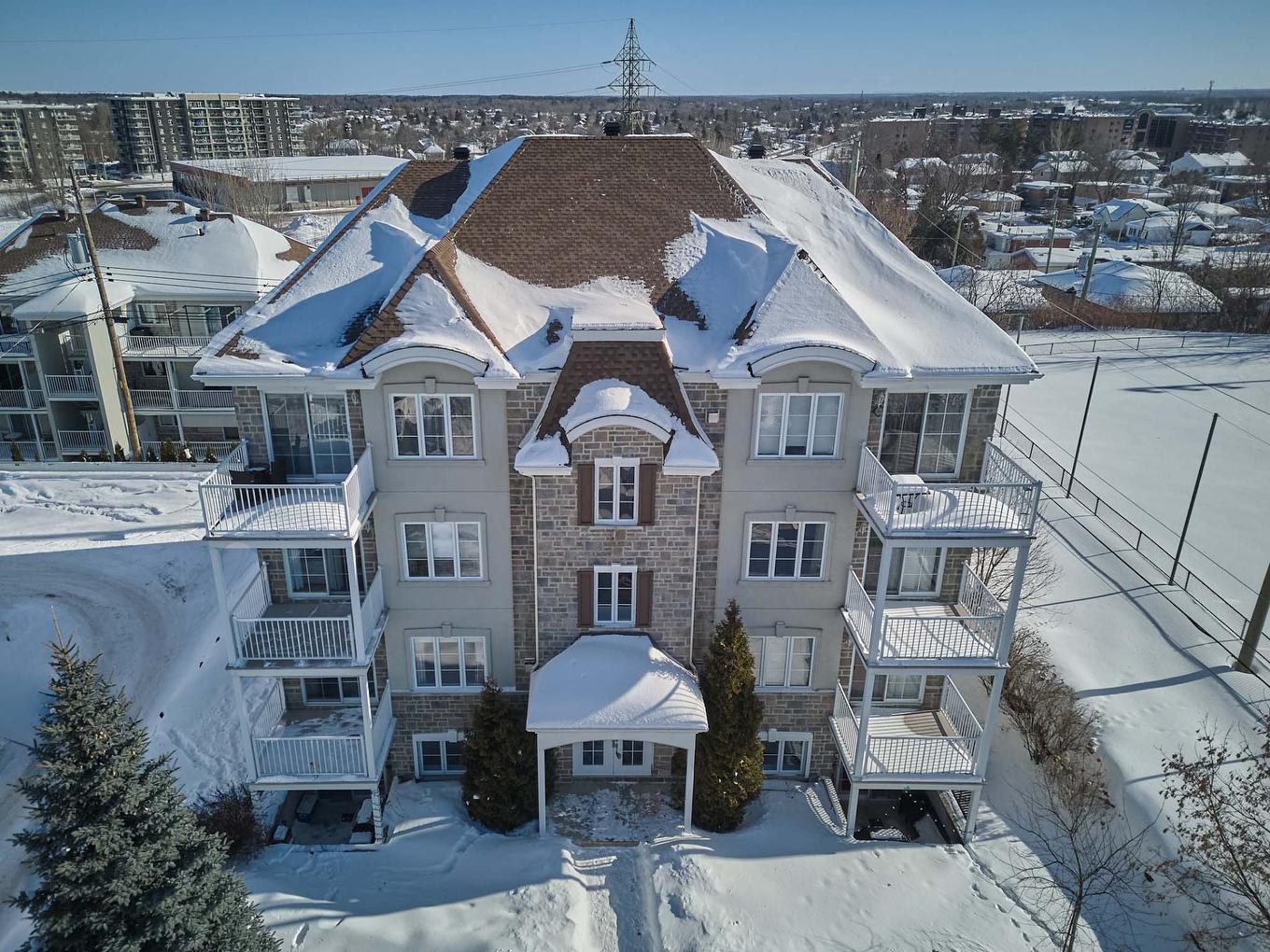 Photo aérienne - 1-340 Rue Cherrier, Saint-Jérôme, QC - Outdoor With Facade