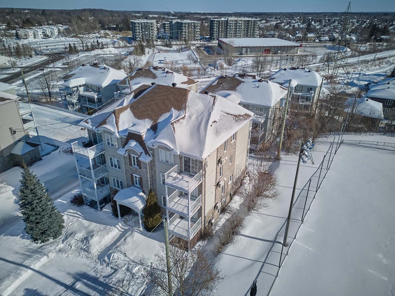 Photo aérienne - 1-340 Rue Cherrier, Saint-Jérôme, QC - Outdoor With View