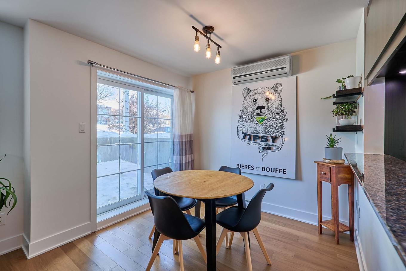 Salle à manger - 1-340 Rue Cherrier, Saint-Jérôme, QC - Indoor Photo Showing Dining Room