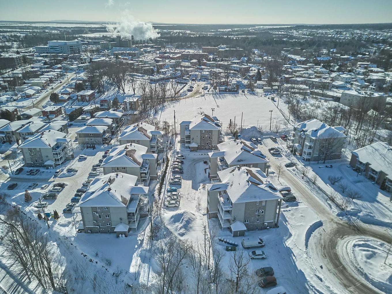 Photo aérienne - 1-340 Rue Cherrier, Saint-Jérôme, QC - Outdoor With View