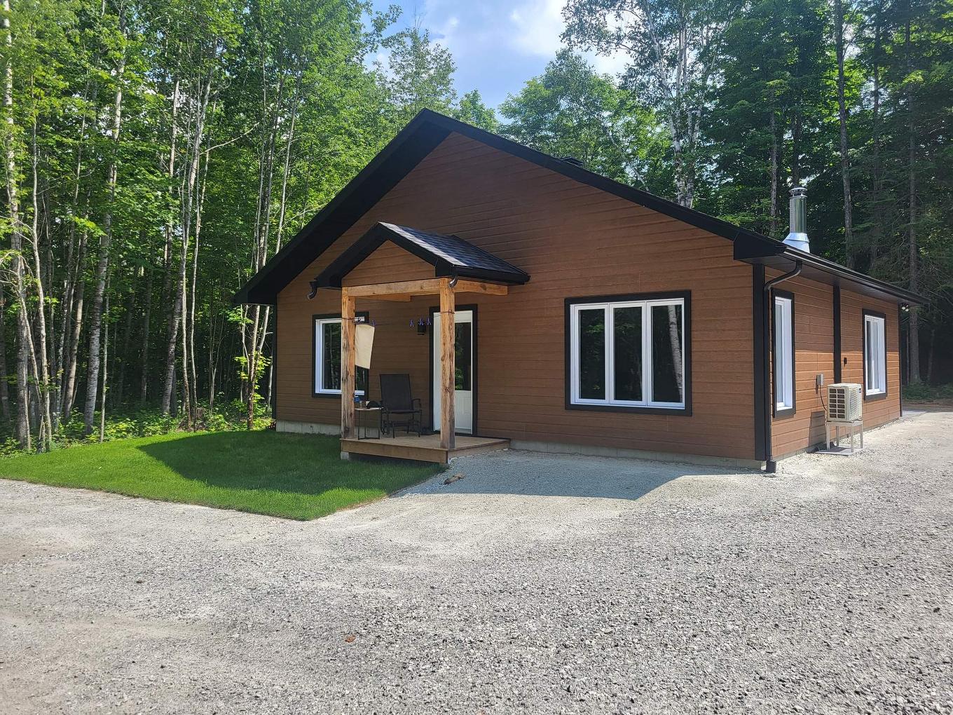 Frontage - 153 Ch. Roy, Amherst, QC - Outdoor