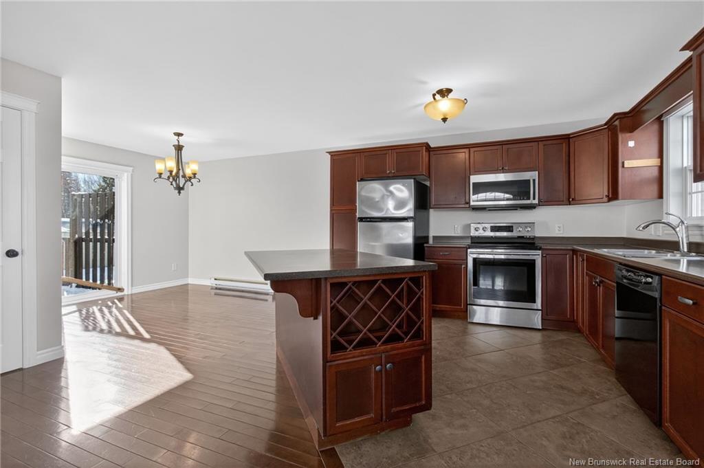 23 Syrah, Dieppe, NB