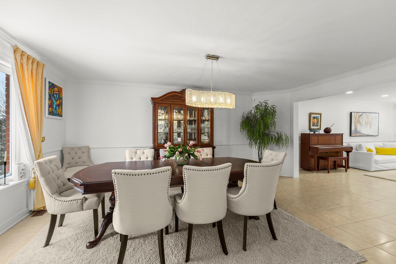 Dining room - 241 Rue Dali, Dollard-Des-Ormeaux, QC - Indoor Photo Showing Dining Room