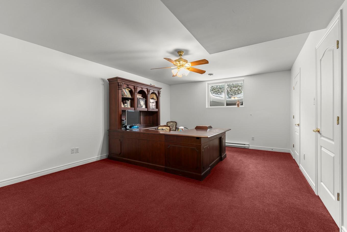 Office - 241 Rue Dali, Dollard-Des-Ormeaux, QC - Indoor Photo Showing Other Room