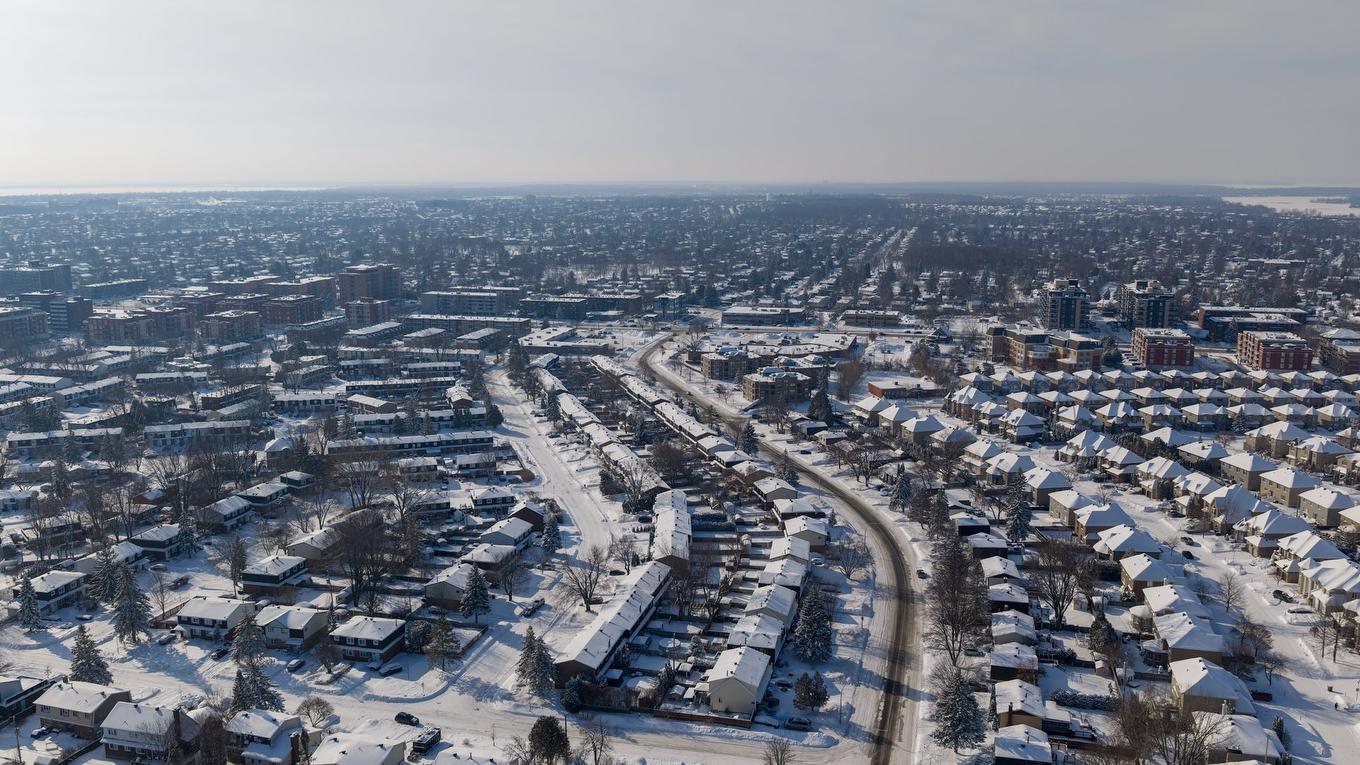 Exterior - 241 Rue Dali, Dollard-Des-Ormeaux, QC - Outdoor With View