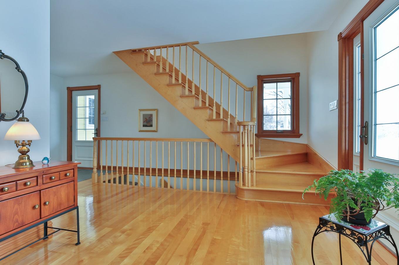 Hall - 243 16E Avenue, Saint-Jean-Sur-Richelieu, QC - Indoor Photo Showing Other Room