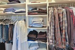 Walk-in closet -