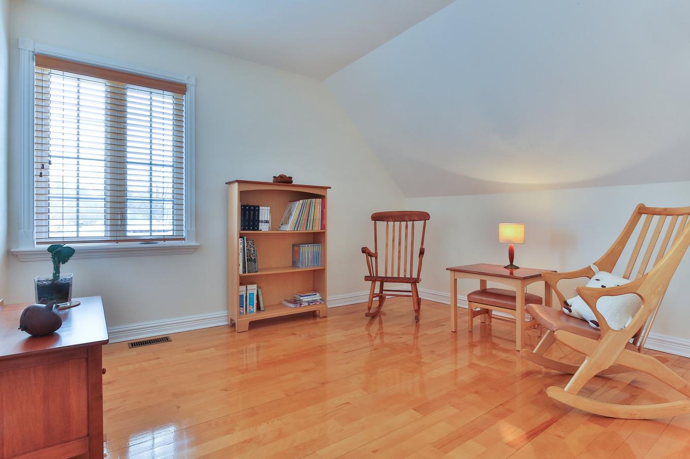 Bedroom - 243 16E Avenue, Saint-Jean-Sur-Richelieu, QC - Indoor