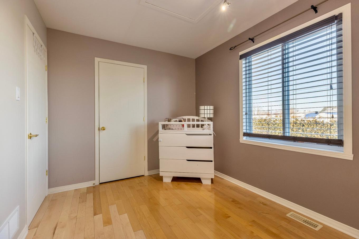 Bedroom - 83 Rue Jean-Paul-Lemieux, Notre-Dame-De-L'Île-Perrot, QC - Indoor