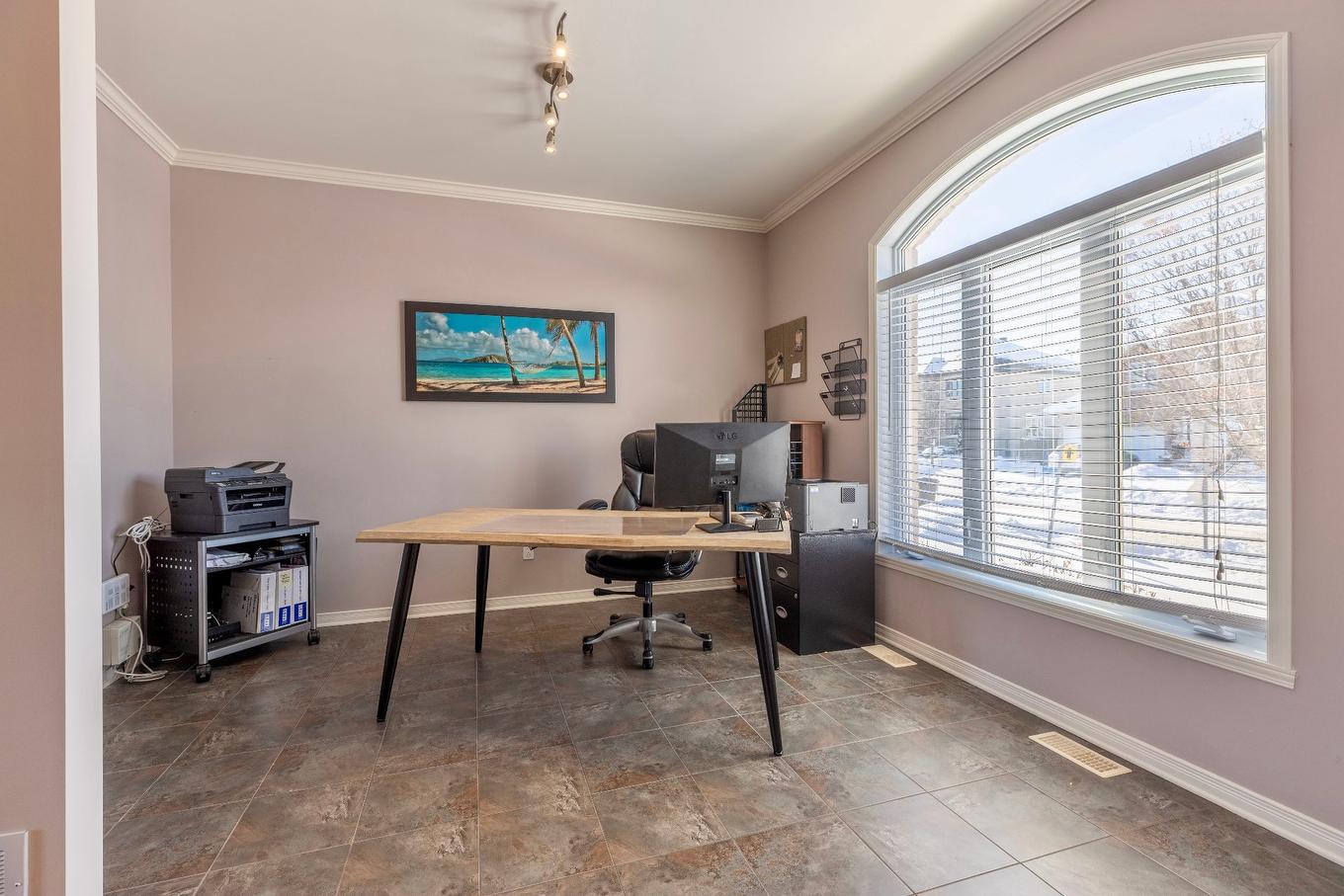 Living room - 83 Rue Jean-Paul-Lemieux, Notre-Dame-De-L'Île-Perrot, QC - Indoor Photo Showing Office