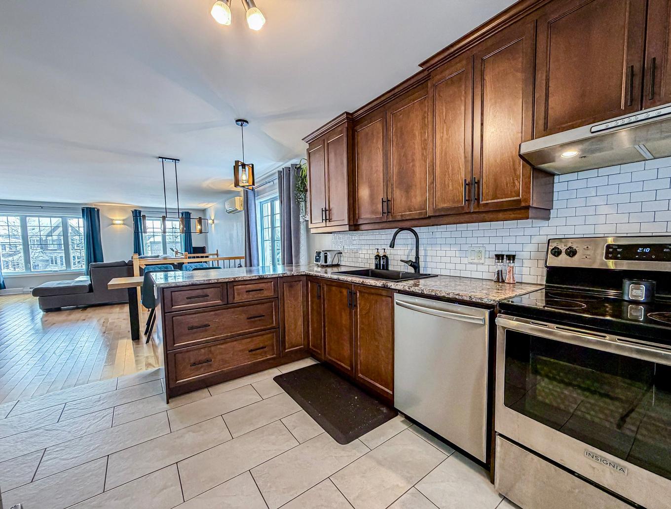 Kitchen - 220 Place De La Rivière, Lachute, QC - Indoor Photo Showing Kitchen