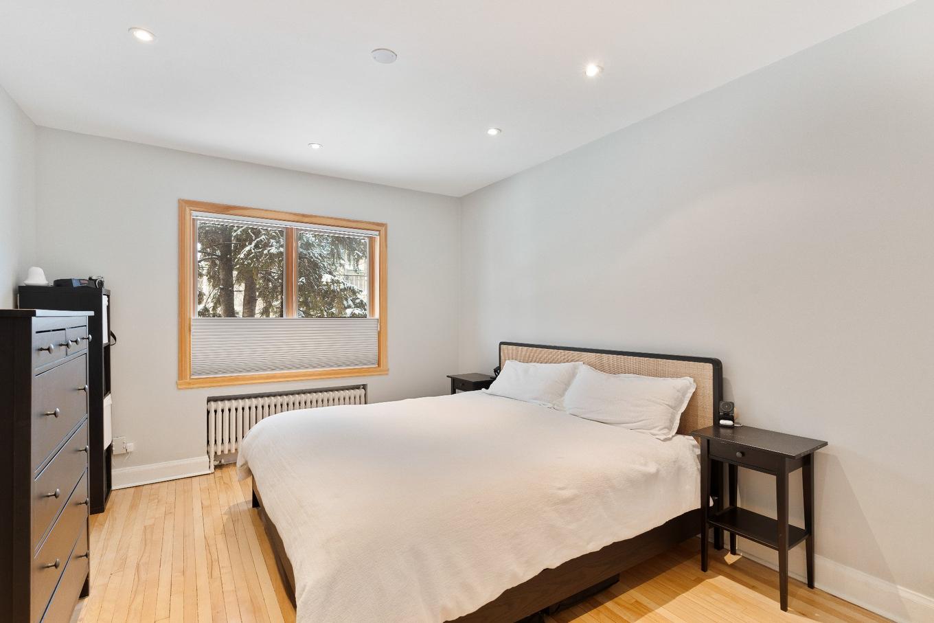 Chambre à coucher - 5544 Av. Isabella, Montréal (Côte-Des-Neiges/Notre-Dame-De-Grâce), QC - Indoor Photo Showing Bedroom