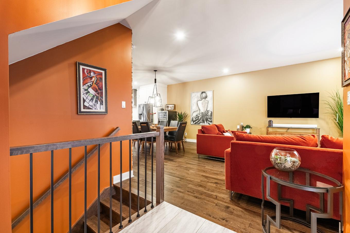 Salon - 2-138Z Rue De Saguenay, Bromont, QC - Indoor Photo Showing Other Room