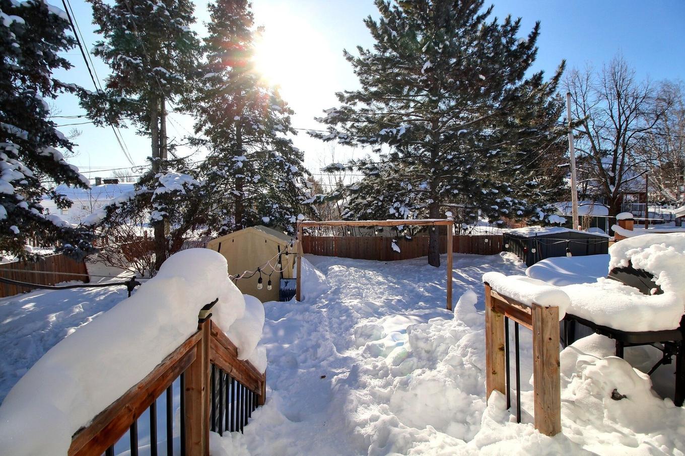 Backyard - 853 Av. Bérard, Val-D'Or, QC - Outdoor