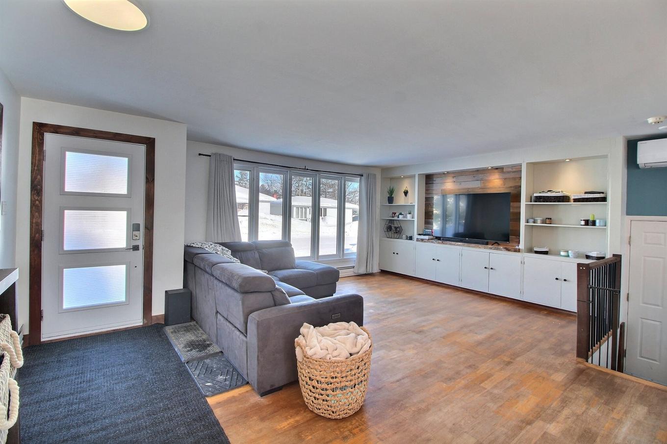 Living room - 853 Av. Bérard, Val-D'Or, QC - Indoor Photo Showing Living Room With Fireplace