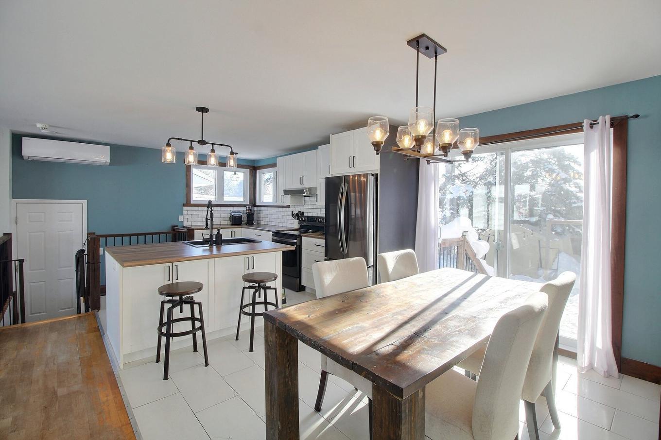 Overall view - 853 Av. Bérard, Val-D'Or, QC - Indoor Photo Showing Dining Room