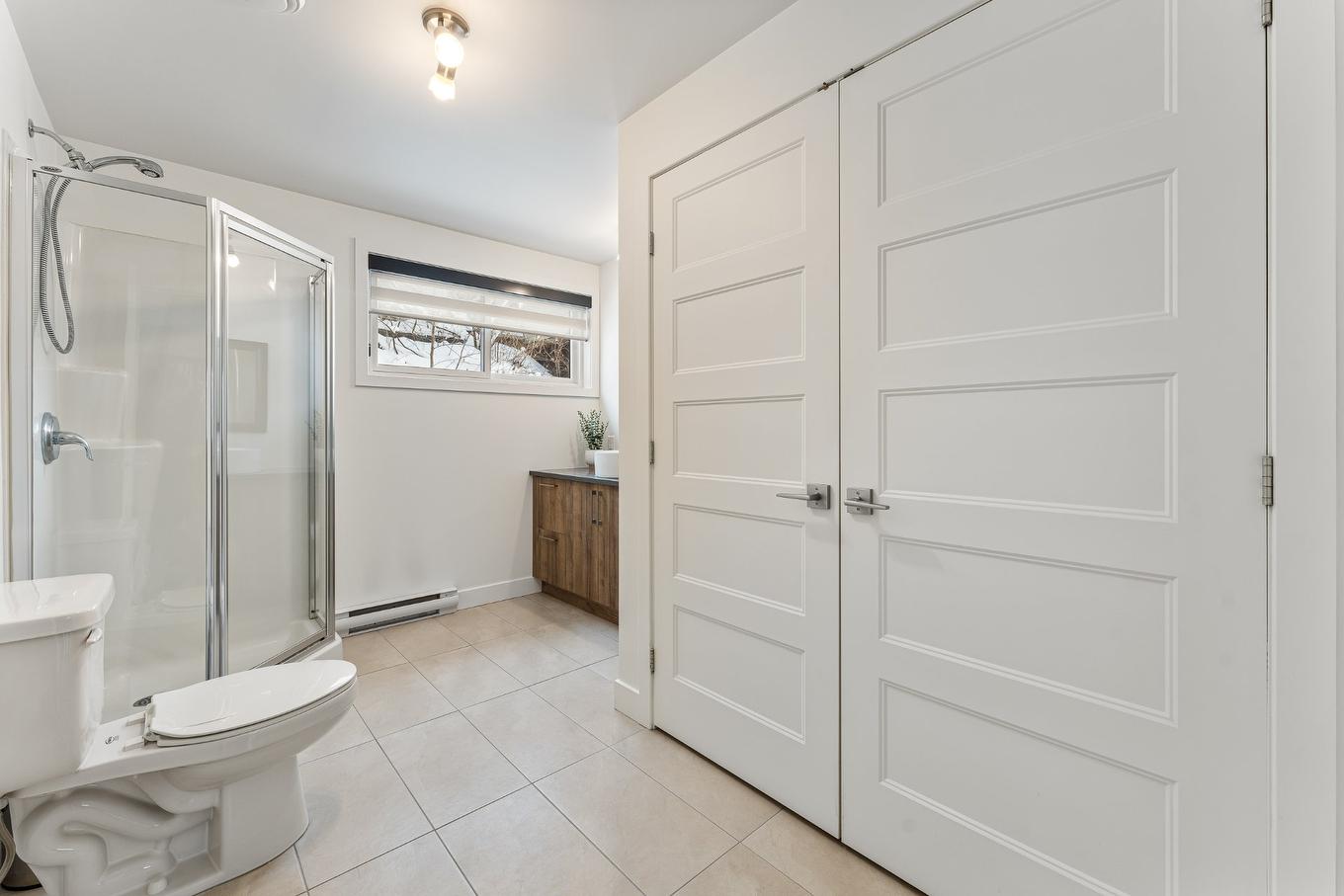 Salle de bains - 531 Rue Casavant, Granby, QC - Indoor