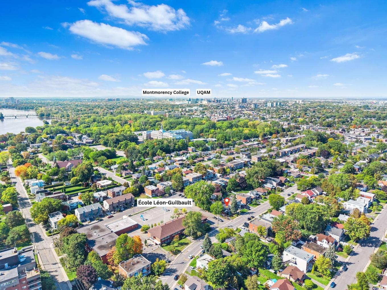 Photo aérienne - 20 Rue Émile, Laval (Laval-Des-Rapides), QC - Outdoor With View