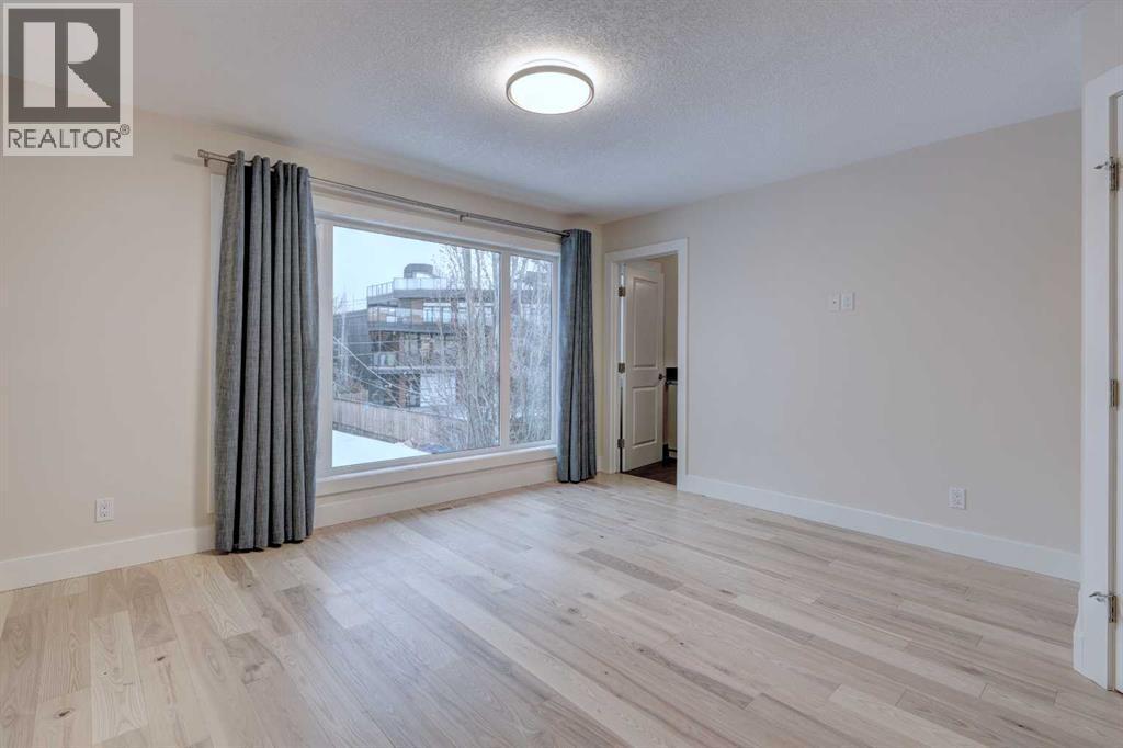 2, 308 12 Avenue Ne, Calgary, AB - Indoor Photo Showing Other Room
