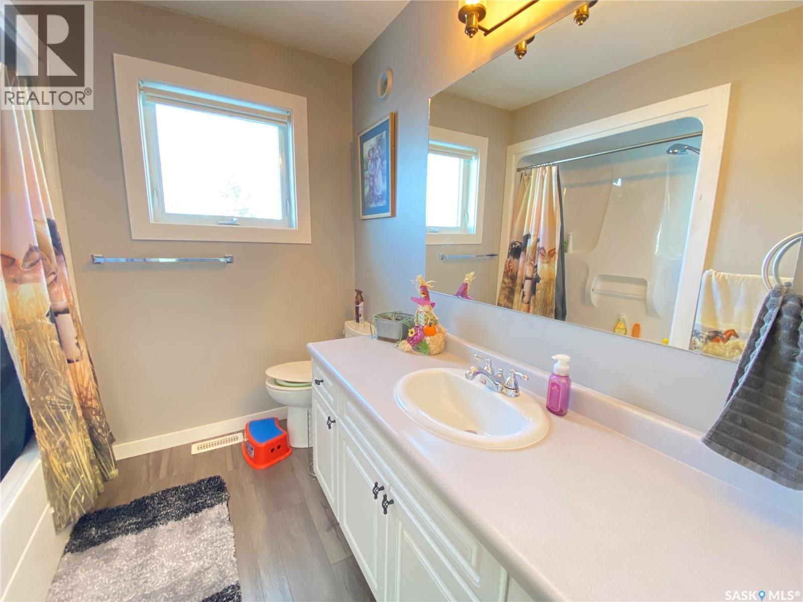 11 Harrigan Crescent, Maple Creek, SK - Indoor Photo Showing Bathroom
