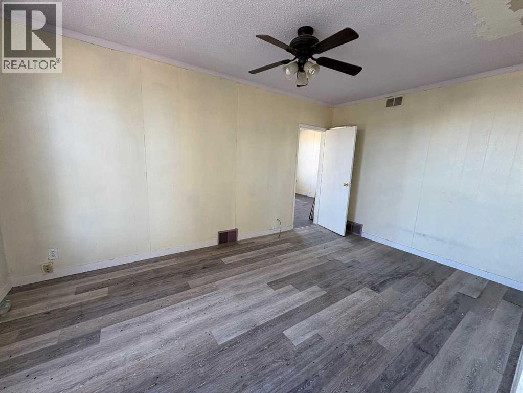 4929 50 Avenue, Bentley, AB