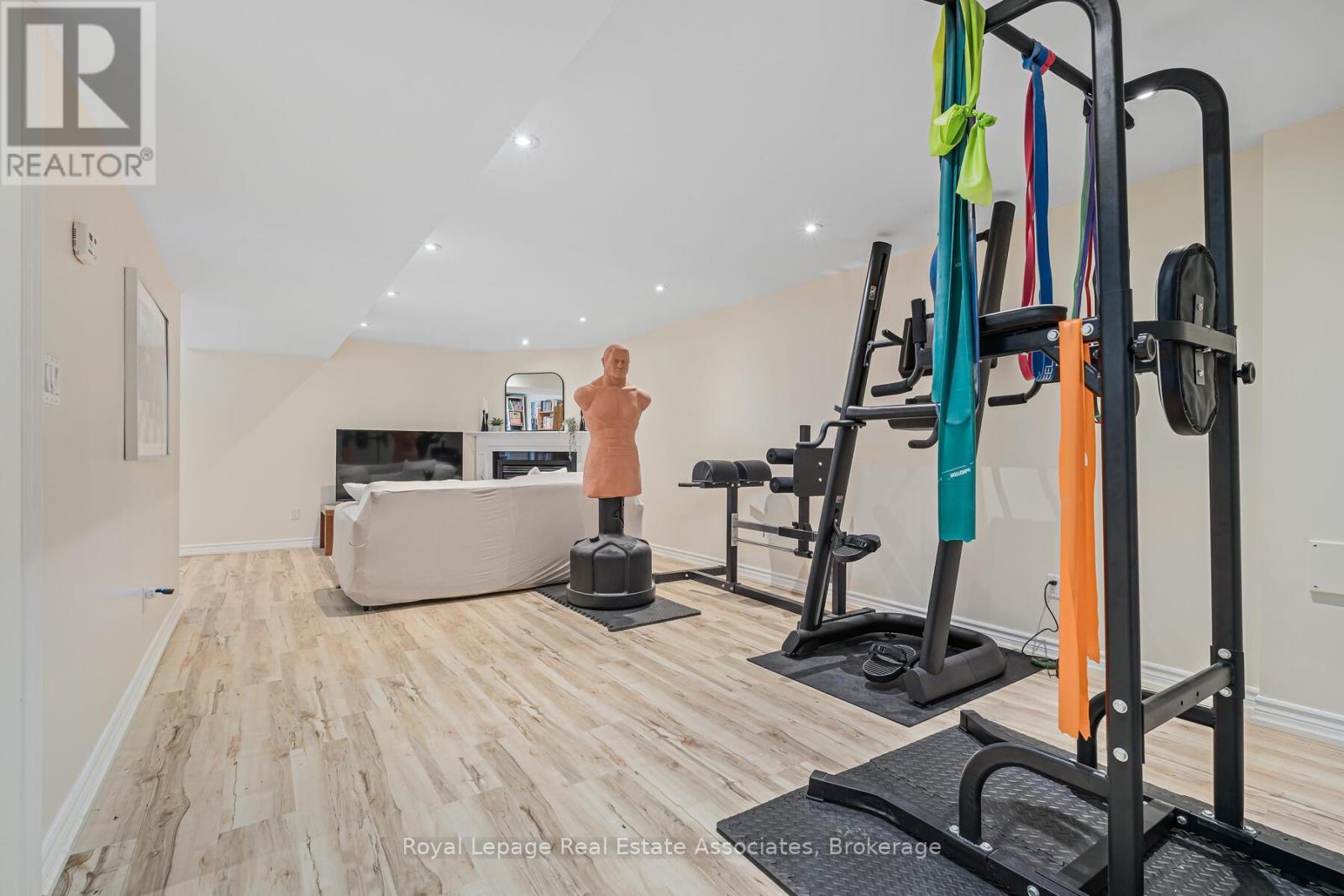 112 Park Street E, Halton Hills, ON - Indoor Photo Showing Gym Room