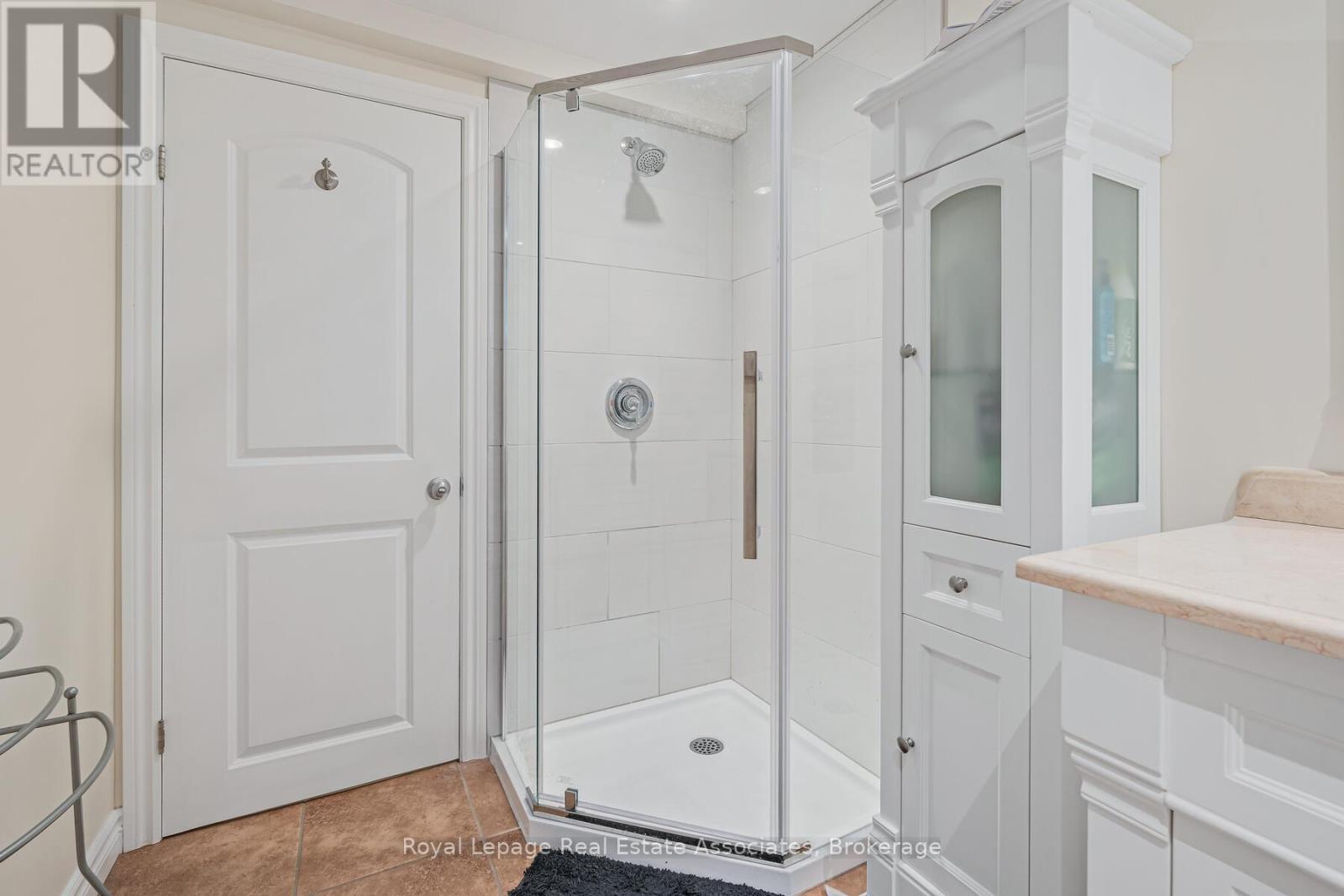 112 Park Street E, Halton Hills, ON - Indoor