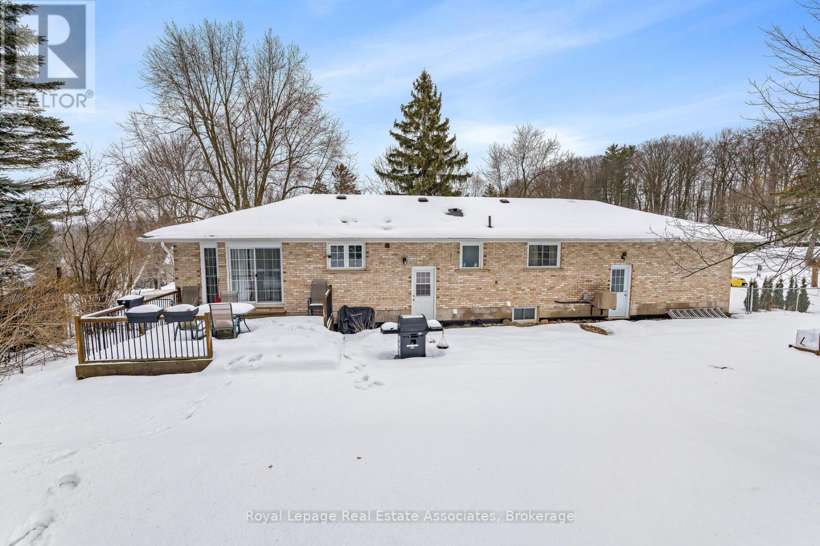 112 Park Street E, Halton Hills, ON - Outdoor