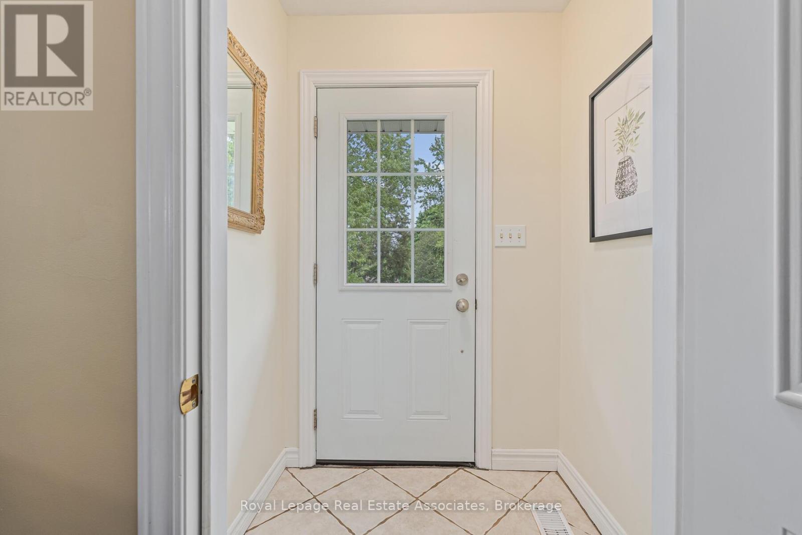 112 Park Street E, Halton Hills, ON - Indoor Photo Showing Other Room