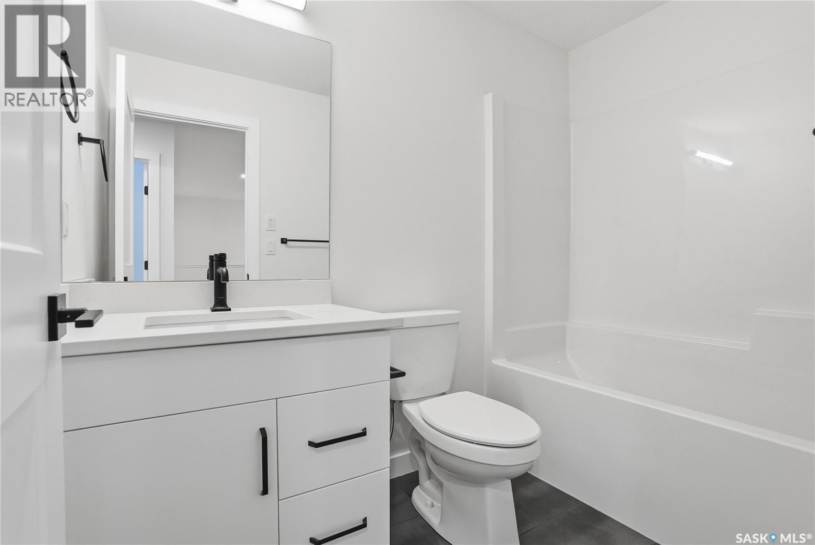190 Doran Way, Saskatoon, SK - Indoor Photo Showing Bathroom