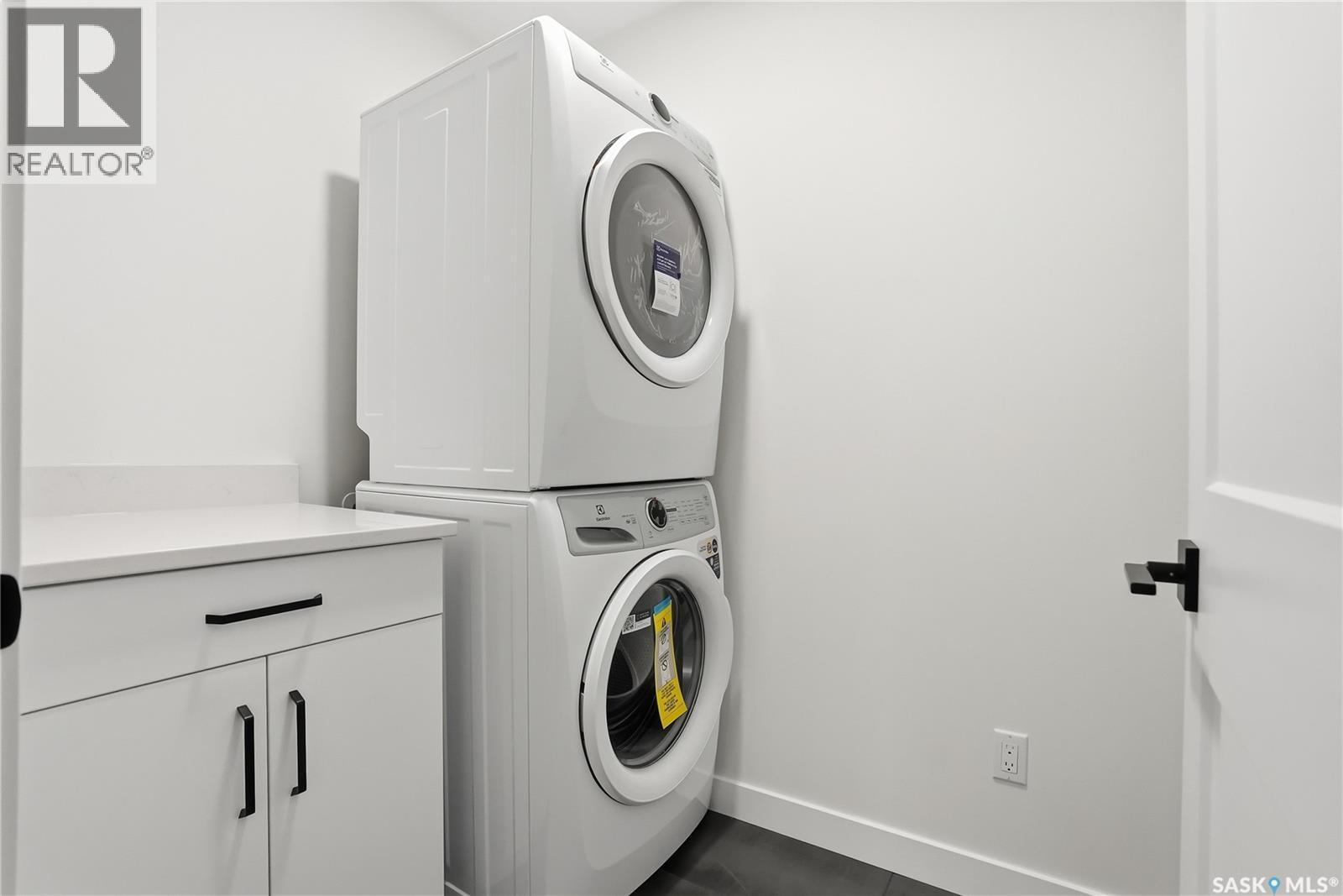 190 Doran Way, Saskatoon, SK - Indoor Photo Showing Laundry Room
