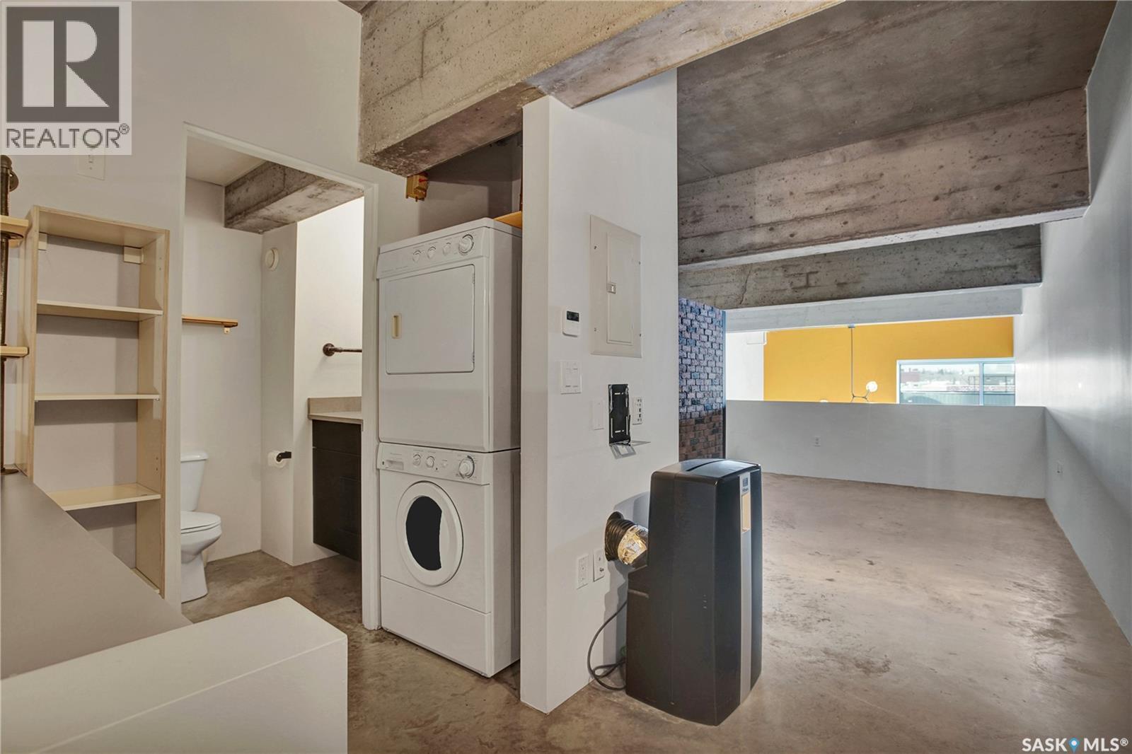 223 120 23Rd Street E, Saskatoon, SK - Indoor Photo Showing Laundry Room