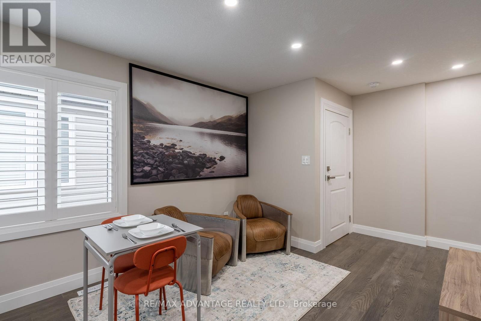 Upper - 30 Compass Trail, Central Elgin, ON - Indoor Photo Showing Other Room