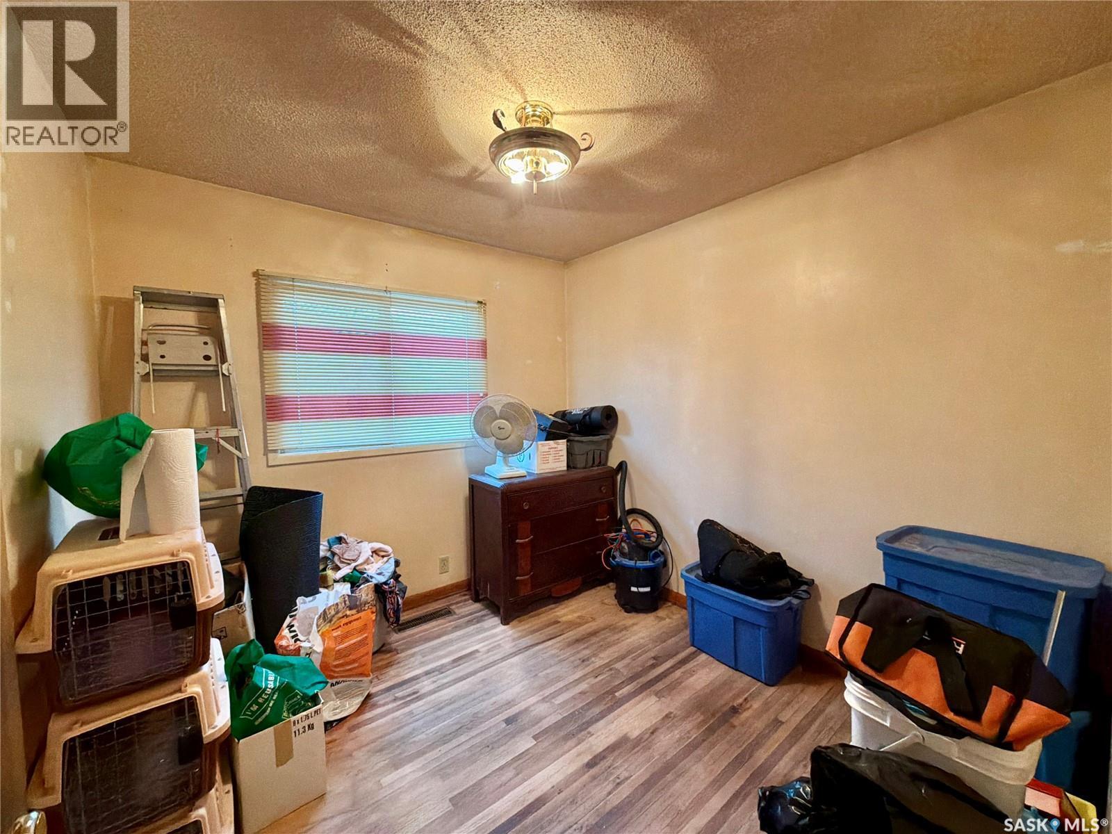 639 Mcintosh Street, Regina, SK - Indoor