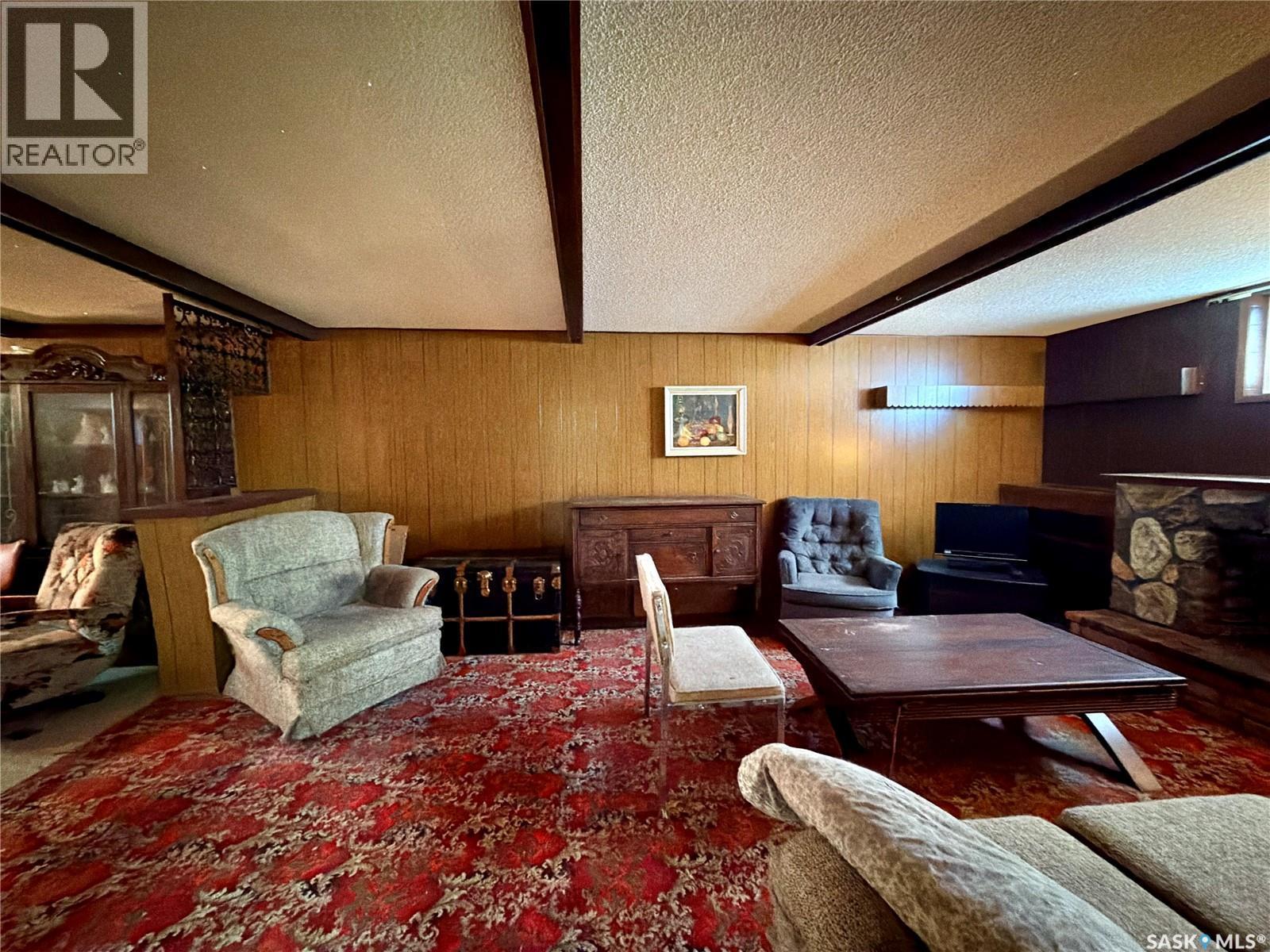 639 Mcintosh Street, Regina, SK - Indoor