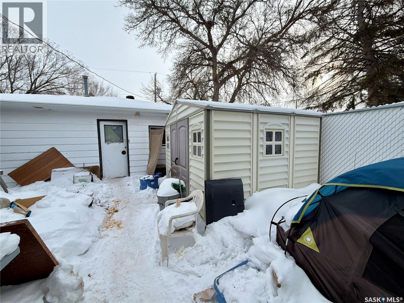 639 Mcintosh Street, Regina, SK - Outdoor With Exterior