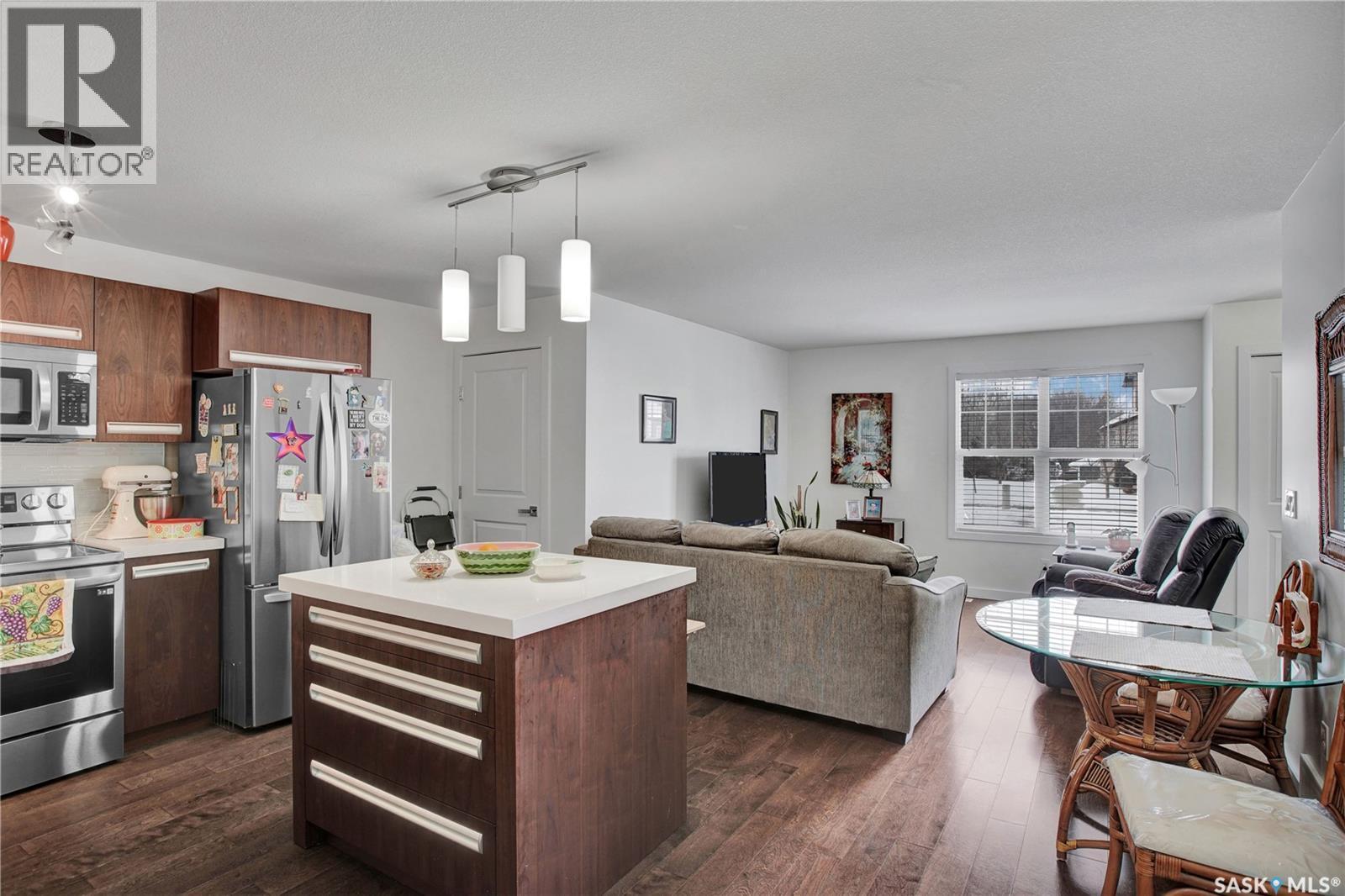 421 2315 Mcclocklin Road, Saskatoon, SK - Indoor