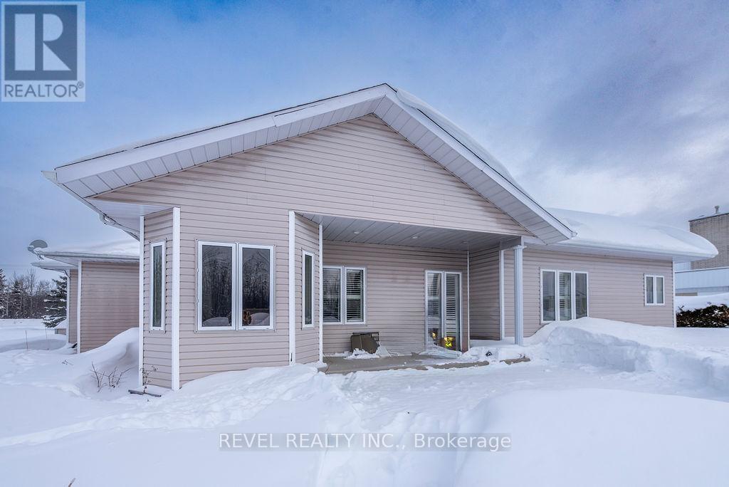 1075 Dalton Road, Timmins (Ts - Dalton), ON - Outdoor