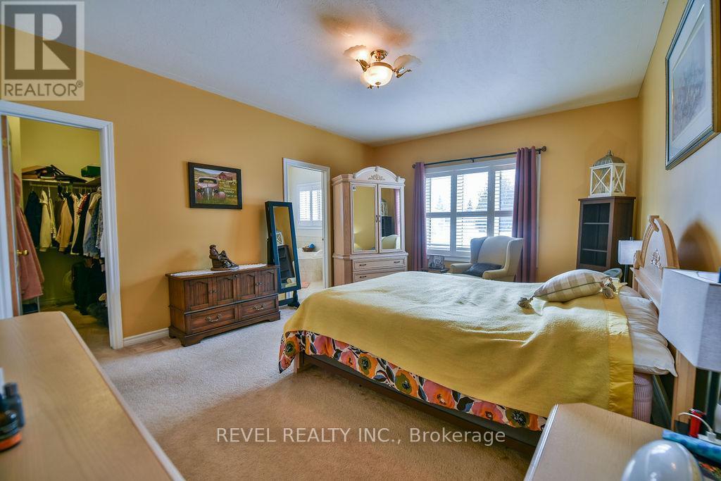 1075 Dalton Road, Timmins (Ts - Dalton), ON - Indoor Photo Showing Bedroom