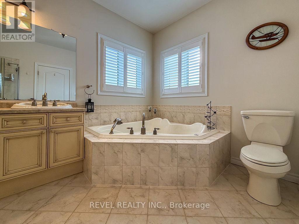 1075 Dalton Road, Timmins (Ts - Dalton), ON - Indoor Photo Showing Bathroom