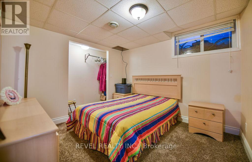 1075 Dalton Road, Timmins (Ts - Dalton), ON - Indoor Photo Showing Bedroom
