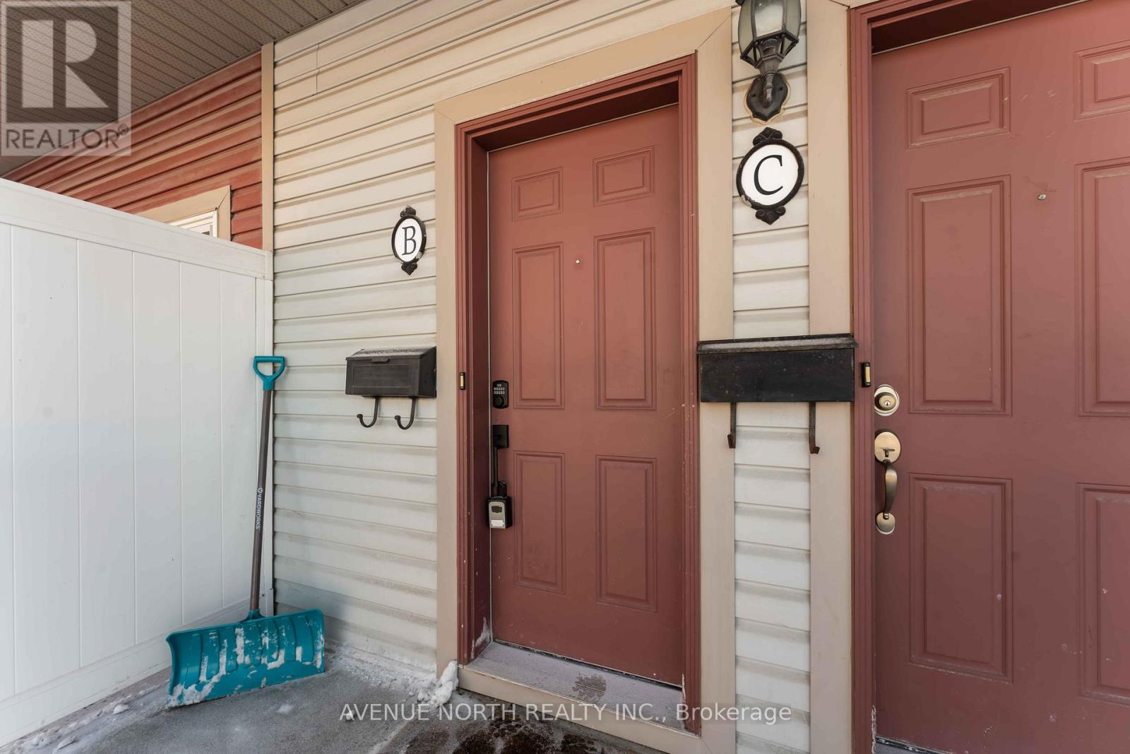 B - 101 Artesa Private, Ottawa, ON - Outdoor With Exterior