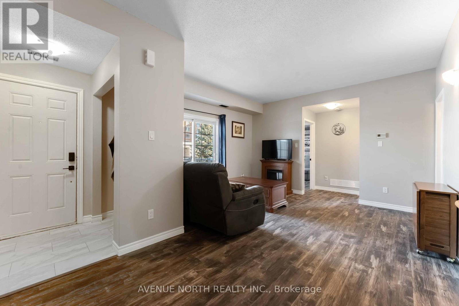 B - 101 Artesa Private, Ottawa, ON - Indoor