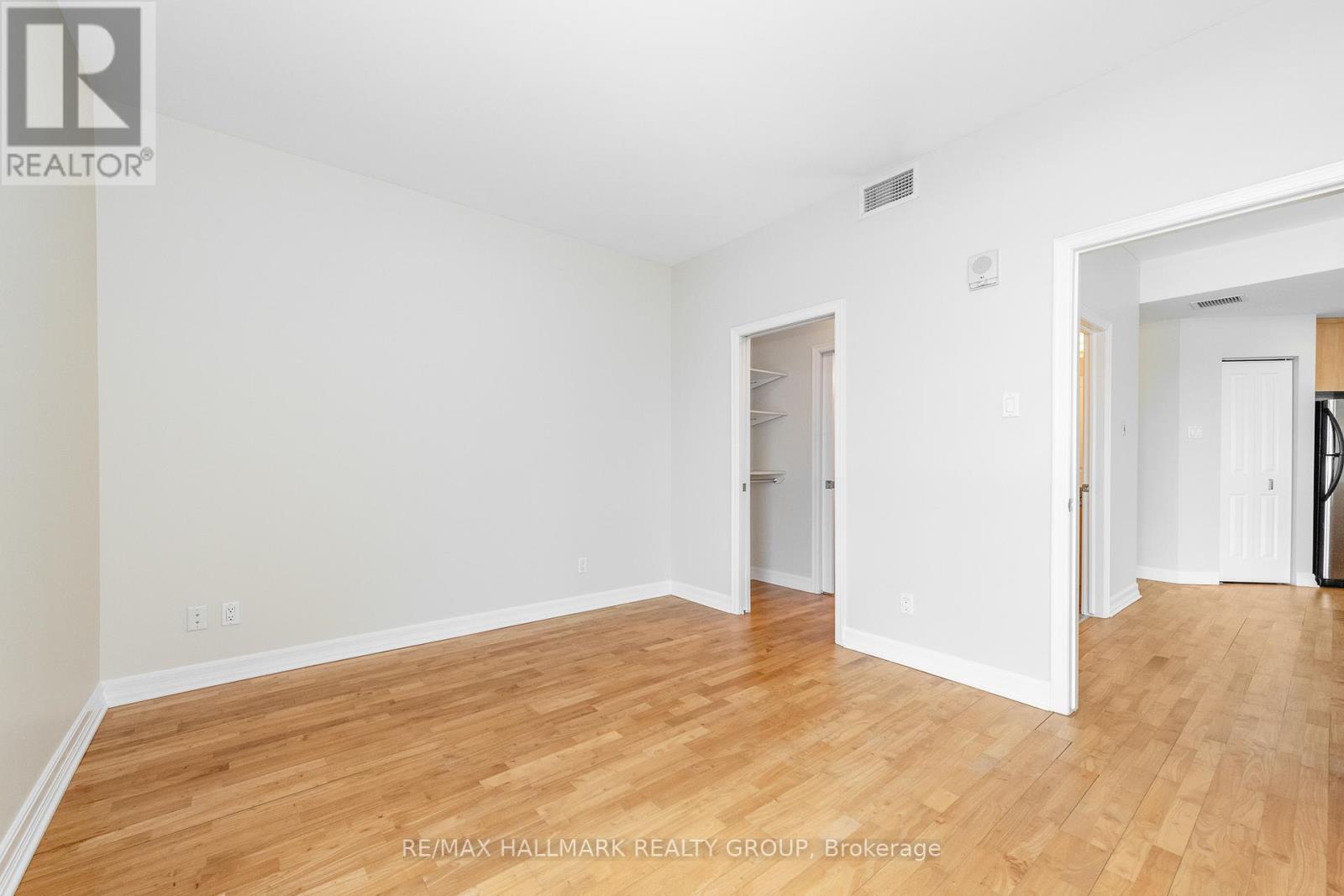 702 - 1227 Wellington Street W, Ottawa, ON - Indoor Photo Showing Other Room